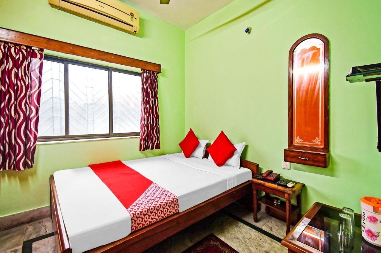 Oyo 85829 Max International Hotel Kolkata Exterior photo