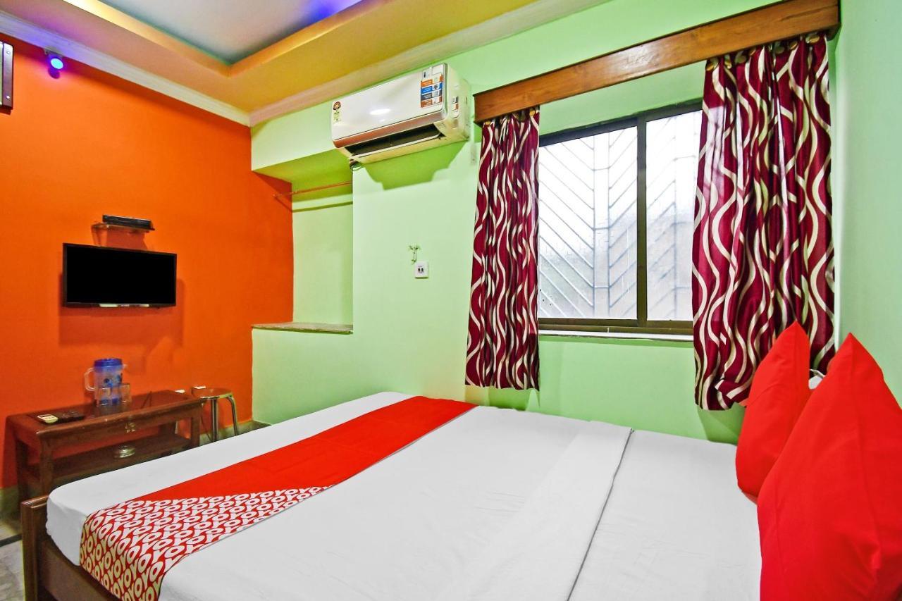 Oyo 85829 Max International Hotel Kolkata Exterior photo