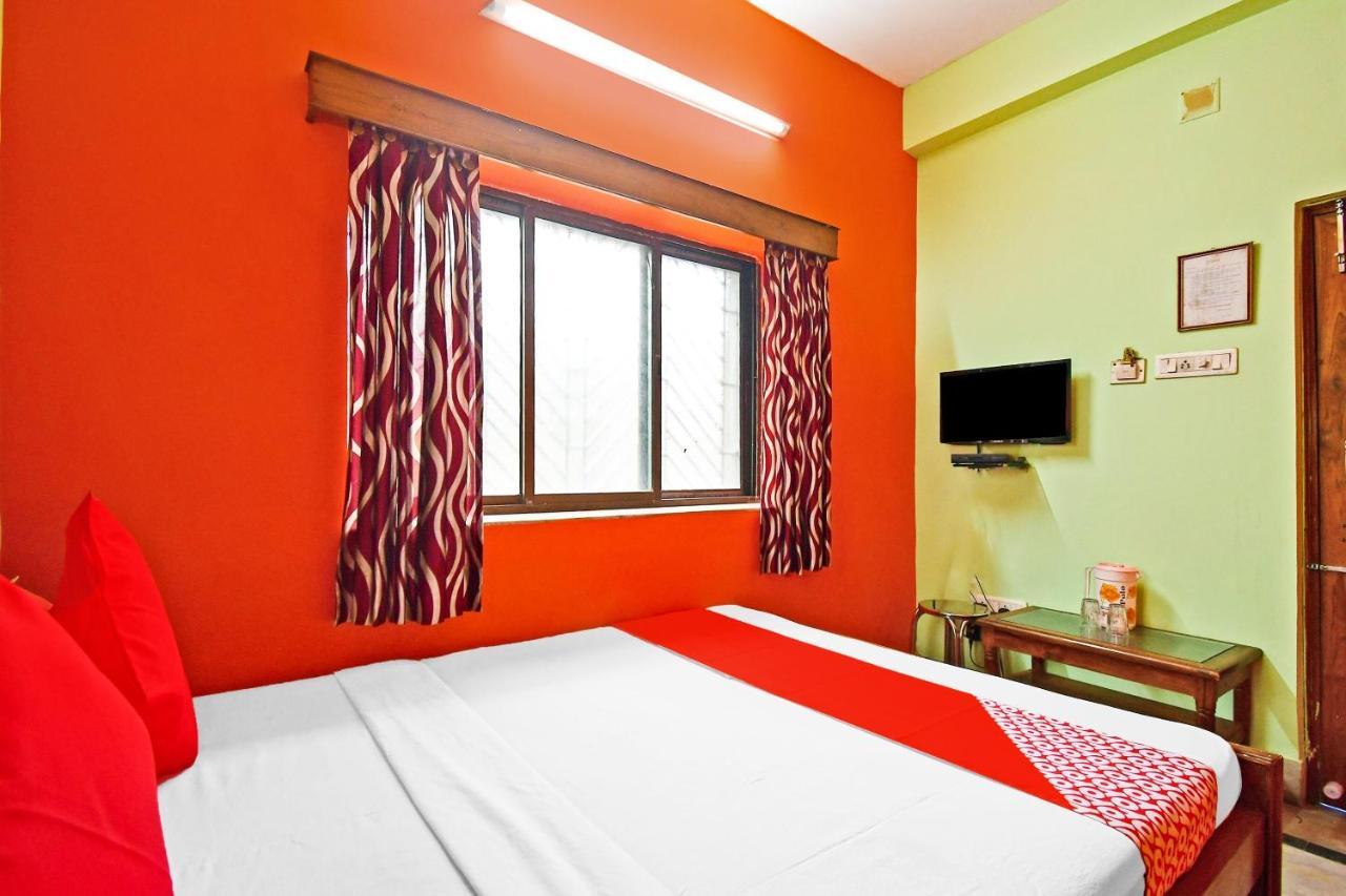 Oyo 85829 Max International Hotel Kolkata Exterior photo
